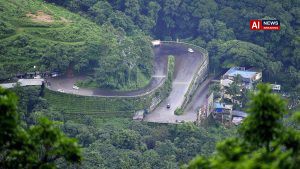 Traffic curbs imposed on Thamarassery Ghat Pass amid heavy rainfall and landslip risks