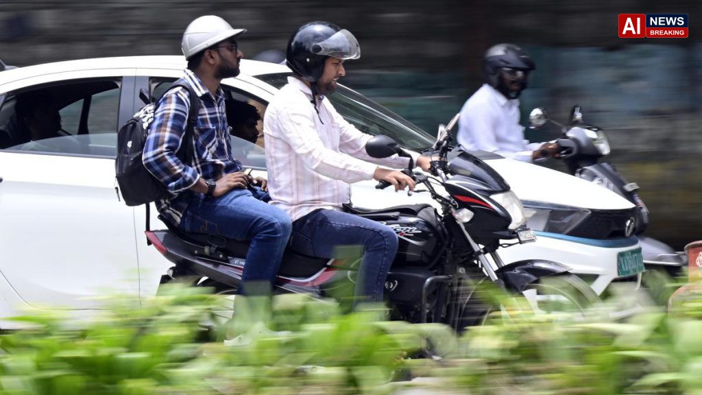 Karnataka government receives memorandum from private transport operators.