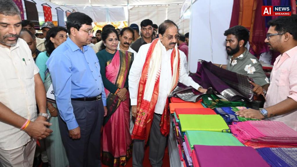 Indian Government Launches Plan to Revive Handloom Sector