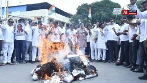 Congress stages protest in Kalaburagi demanding CEC Gyanesh Kumar’s resignation