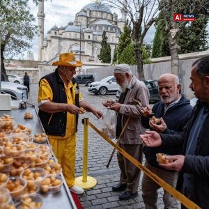 Istanbul shop produces lokma