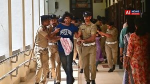 SFI alleges Congress-RSS understanding behind university appointments
