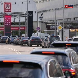 Russians Snap Up Chinese E.V.s as Ukrainian Attacks Make Fuel Scarce