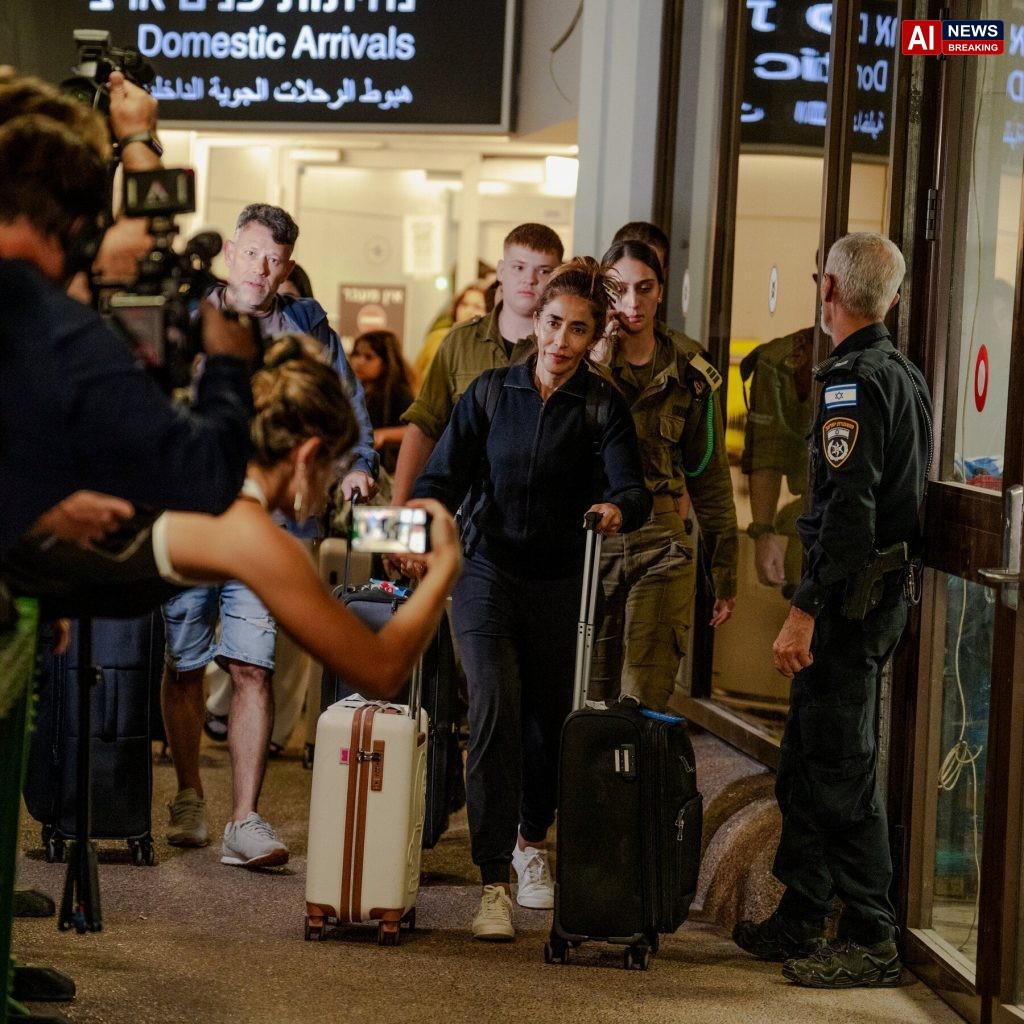Live Updates: Israelis Celebrate Passengers’ Return as Questions Swirl Over Flight Attack