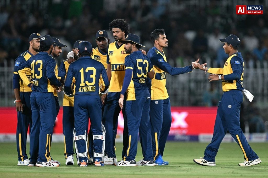 Sri Lanka opt to bowl in third T20I; Pakistan make four changes