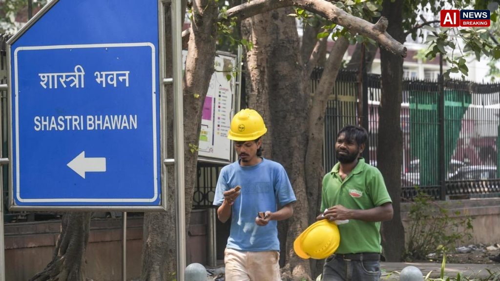 SC asks Centre to furnish details on relocation of Central Secretariat Library under Central Vista project
