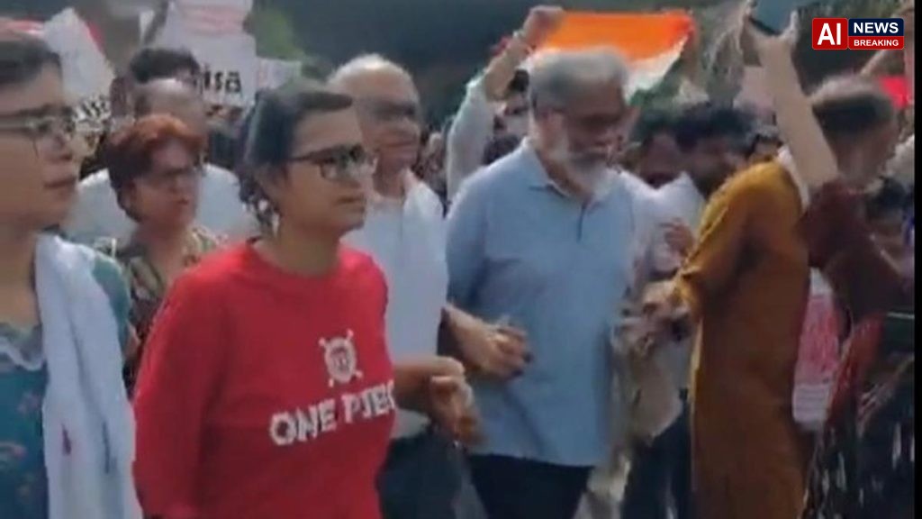 Delhi protest: Neha Bora, Dipankar Bhattacharya, Yogendra Yadav, Prashant Bhushan detained