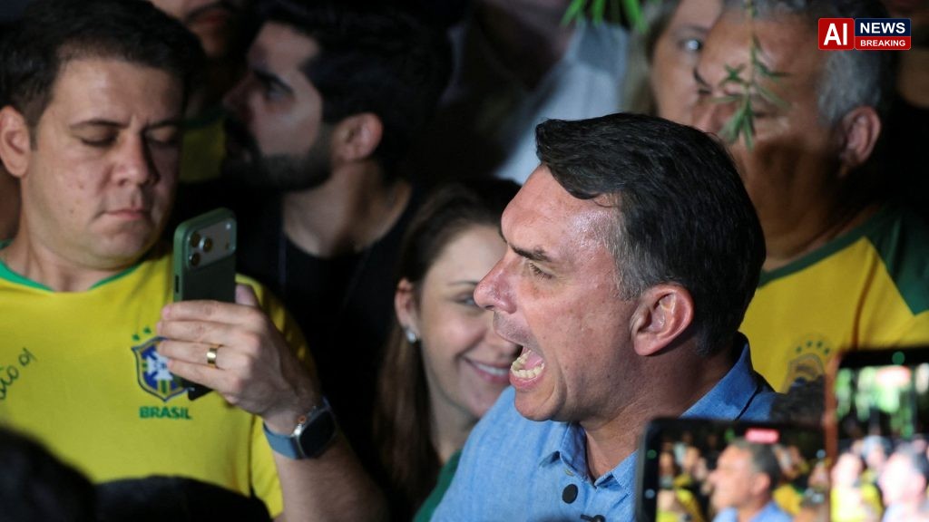 Bolsonaro and Lula to compete in Brazilian presidential run-off after tight vote