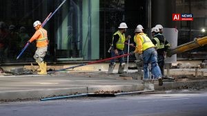 US jobless claims fell to 194,000 last week, lowest since July